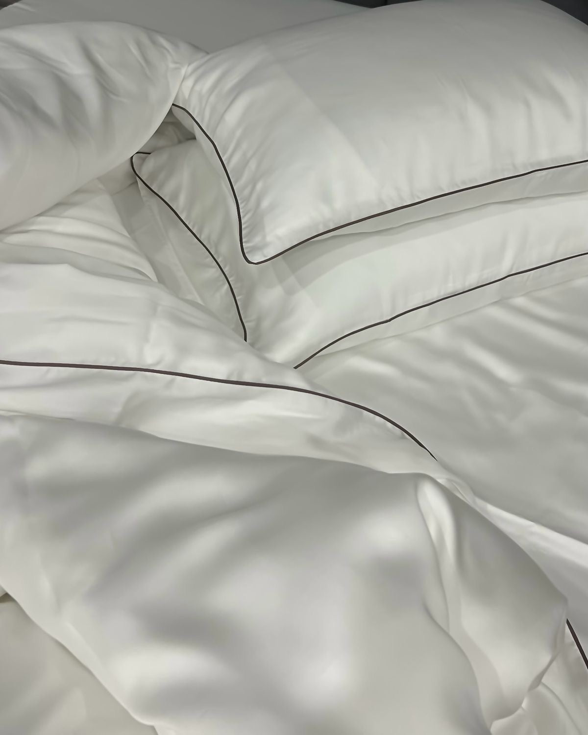Pure White Satin Luxe Pipe Duvet Set