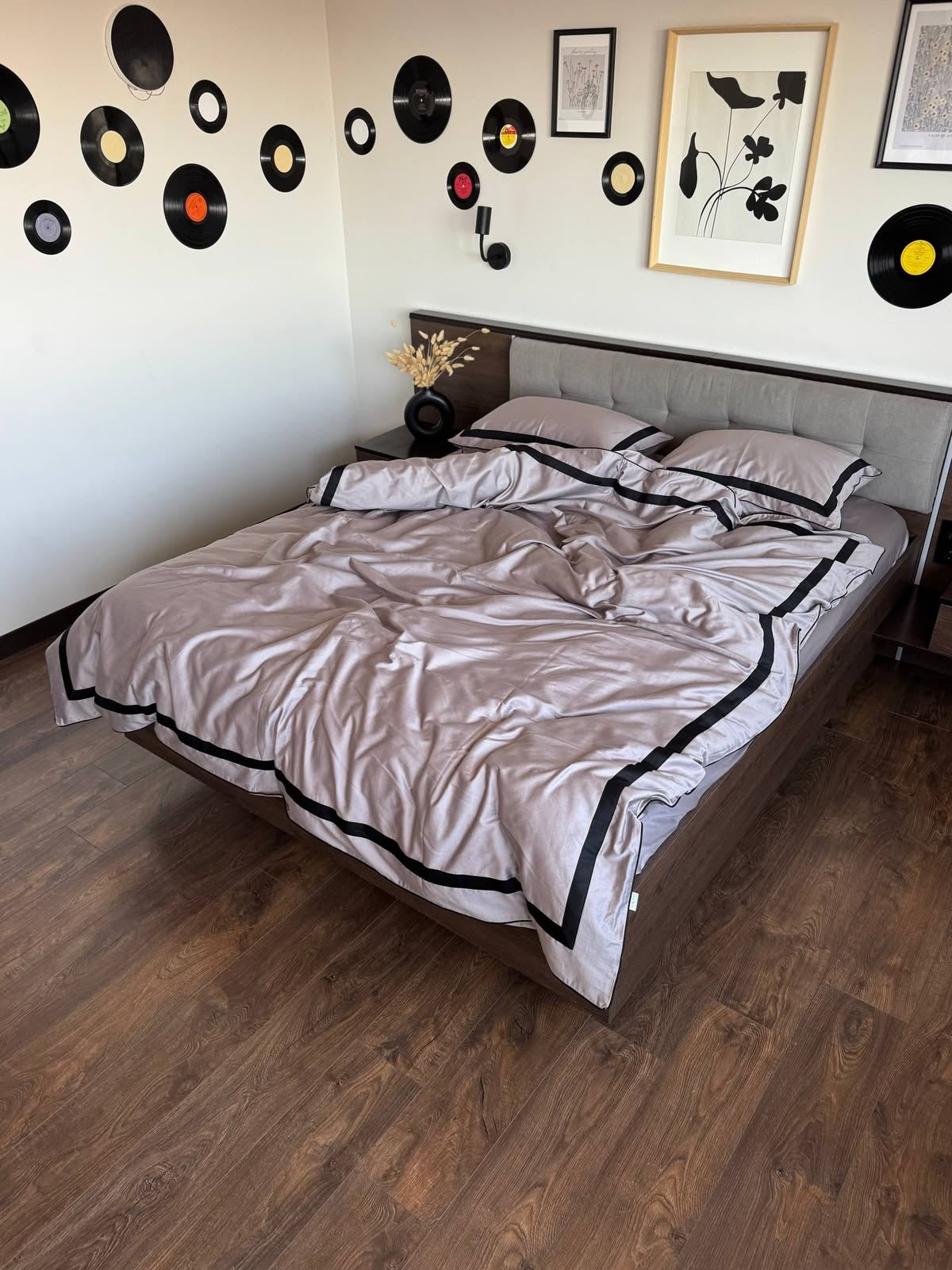 Opulent Taupe & Obsidian Border Duvet Set